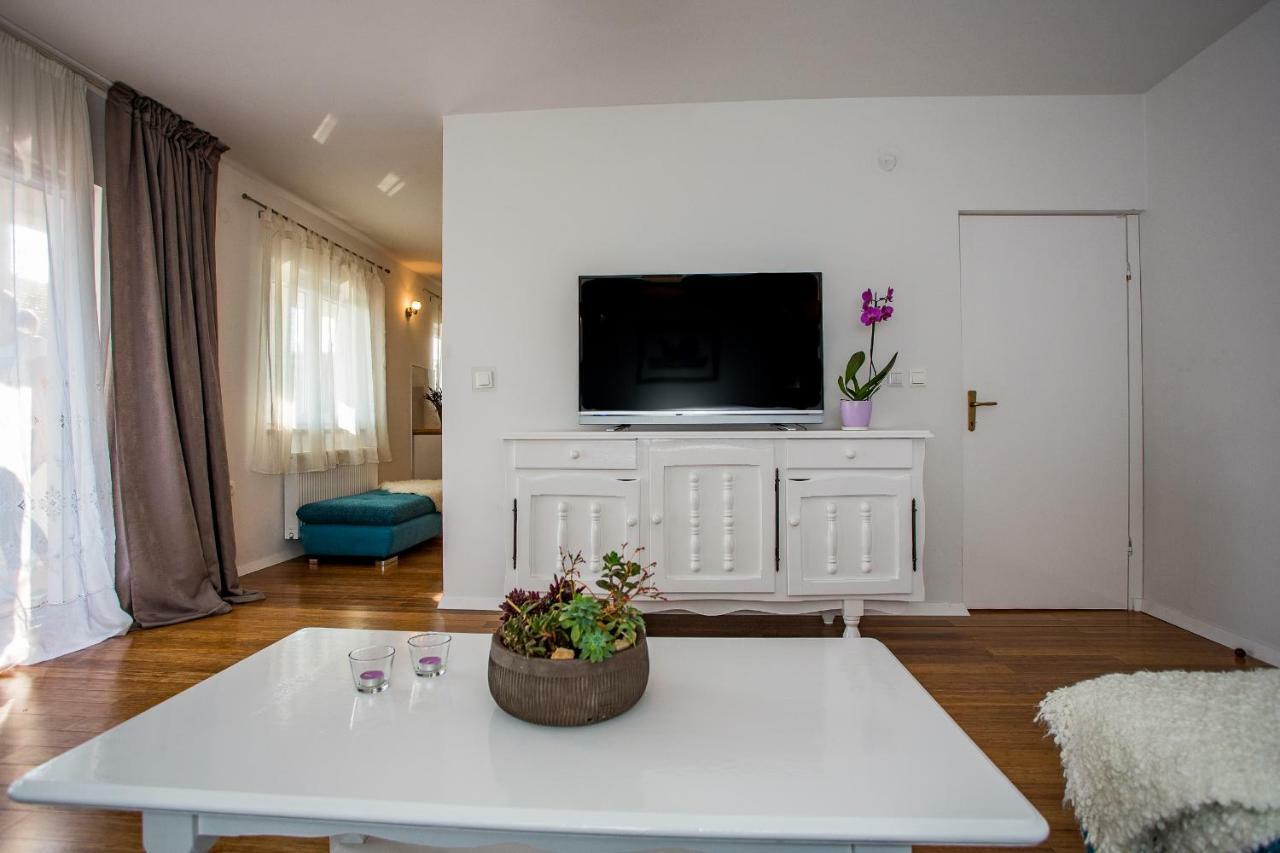 Apartment & Rooms Poppy Rose Zadar Ngoại thất bức ảnh