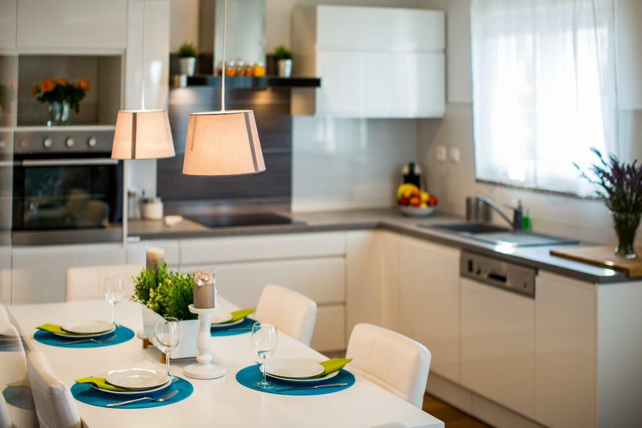 Apartment & Rooms Poppy Rose Zadar Ngoại thất bức ảnh